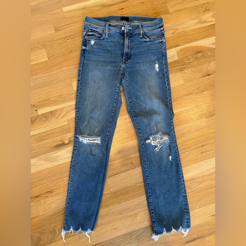 MOTHER The Rascal Ankle Chew Jeans in Medium Blue